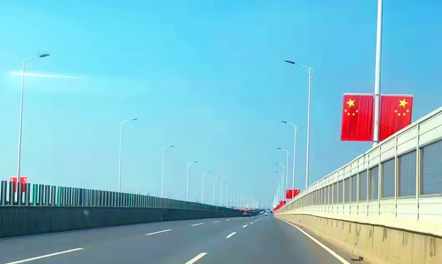 【為群眾辦實(shí)事】迎國(guó)慶！南昌城投運(yùn)管公司彰顯國(guó)企擔(dān)當(dāng) 做好“穩(wěn)安全、保暢通、強(qiáng)服務(wù)”工作